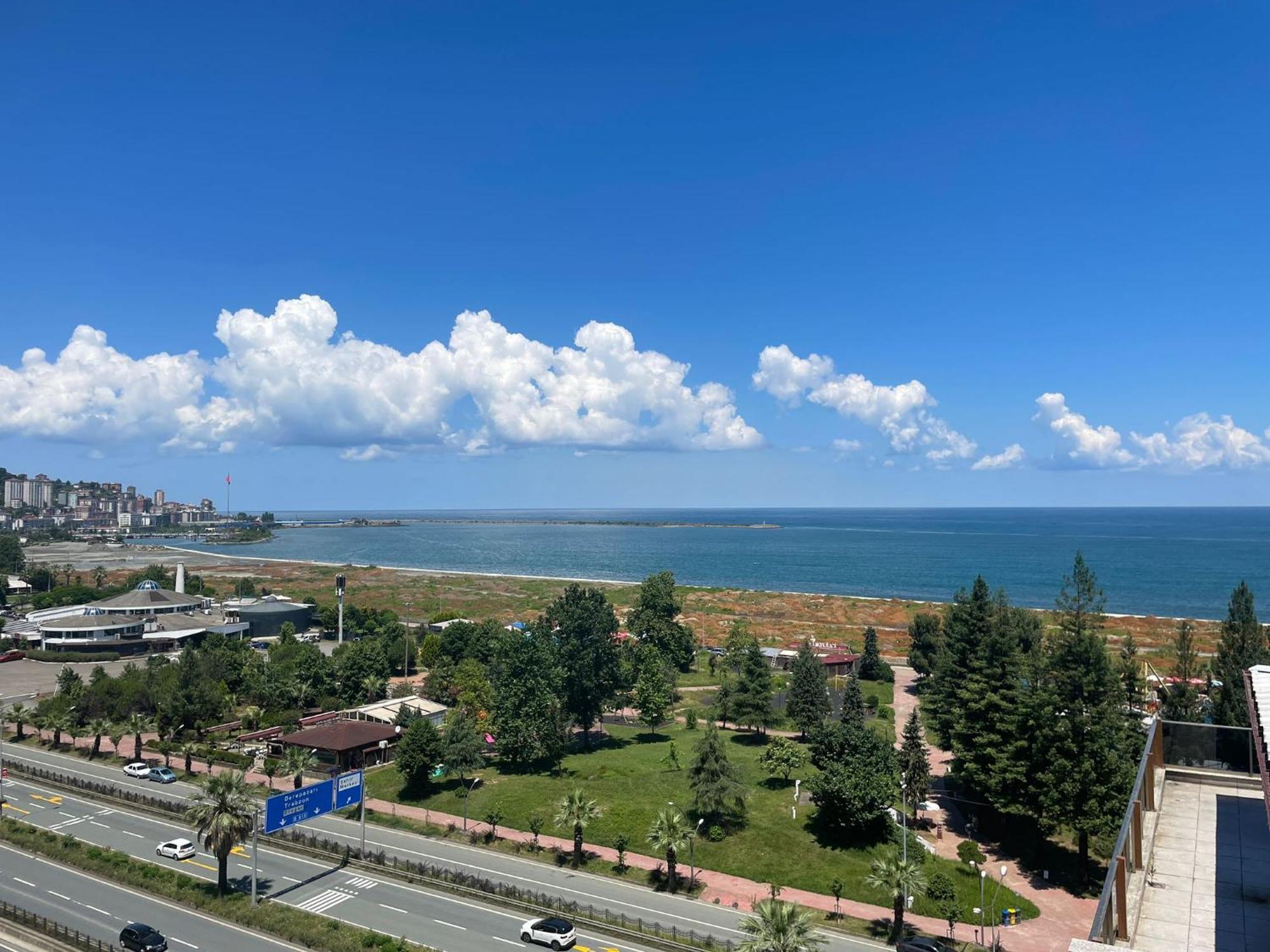 Simal Hotel Rize Buitenkant foto